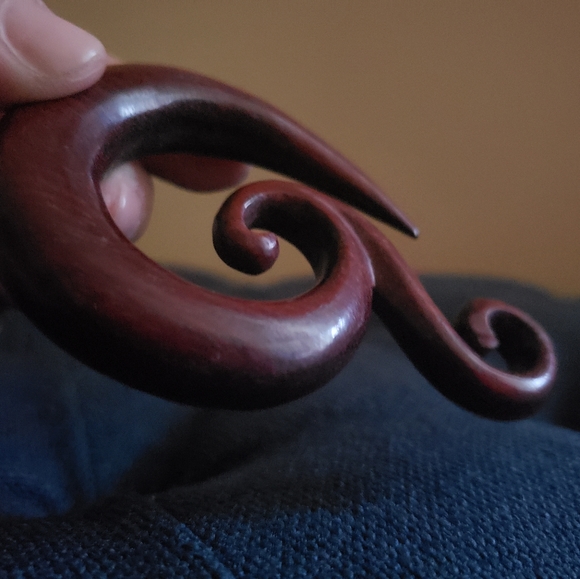 Ear Expander - Picture 7 of 8